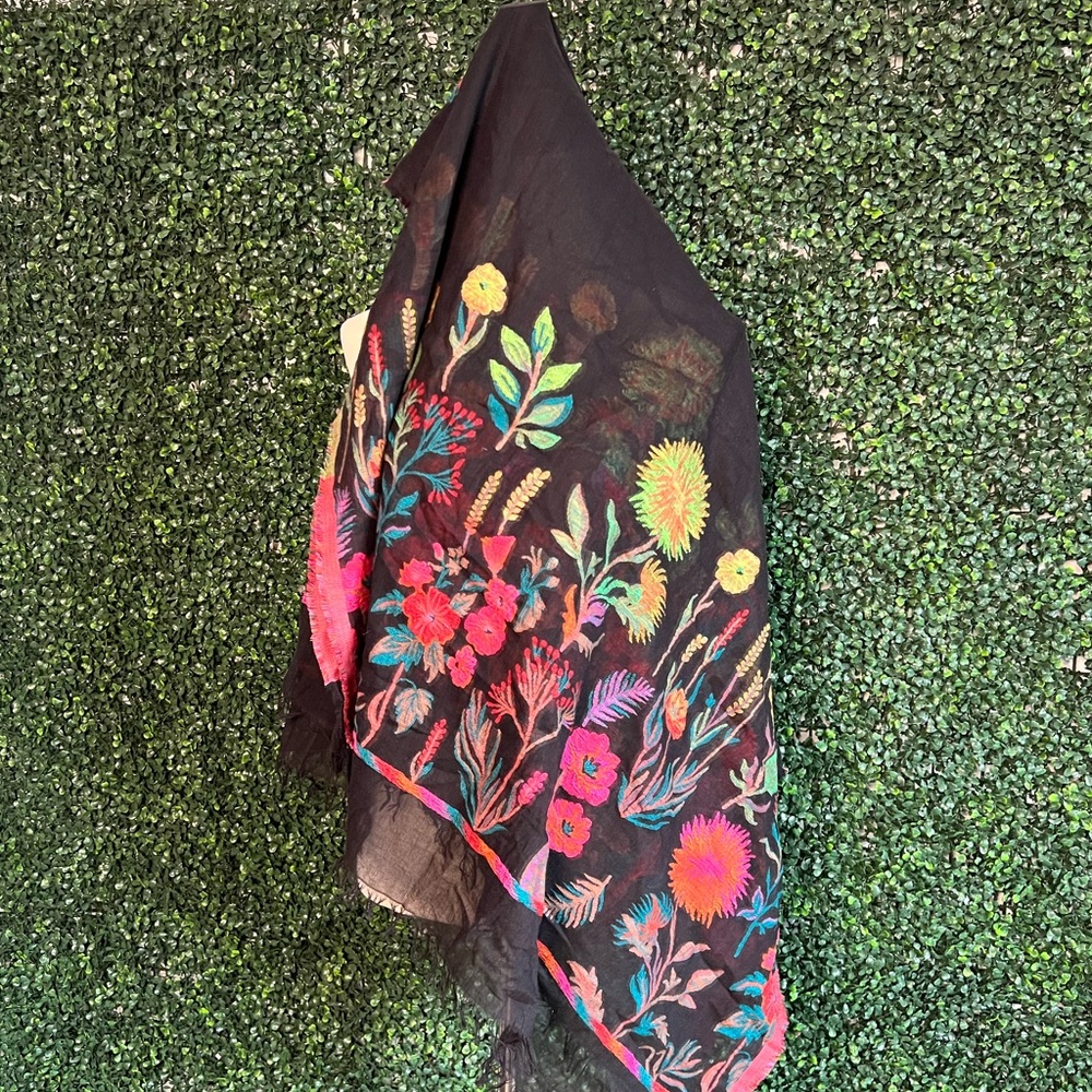 Saachi Psychedelic Embroidered Scarf - Picture 3 of 8